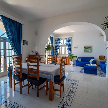 Poesia Villa Praiano
