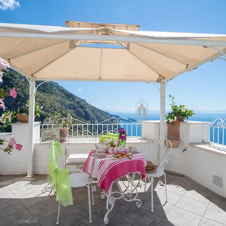 Poesia Villa Praiano